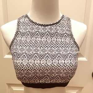 Kinesis Geo Hi Neck Lace Up Top M